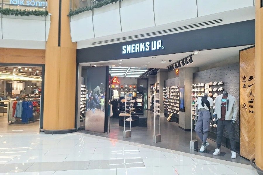 Sneaks Up- İstanbul Capitol AVM