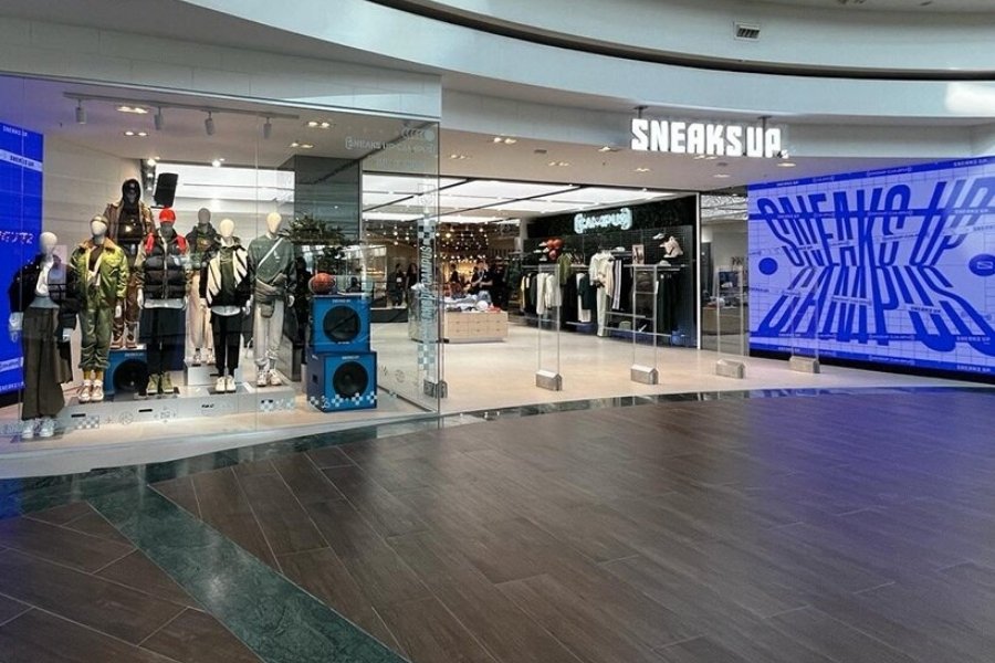 Sneaks Up- istanbul MOİ AVM