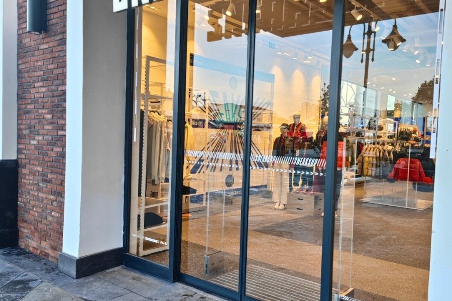 Sneaks Up-İstanbulTema World Avm 